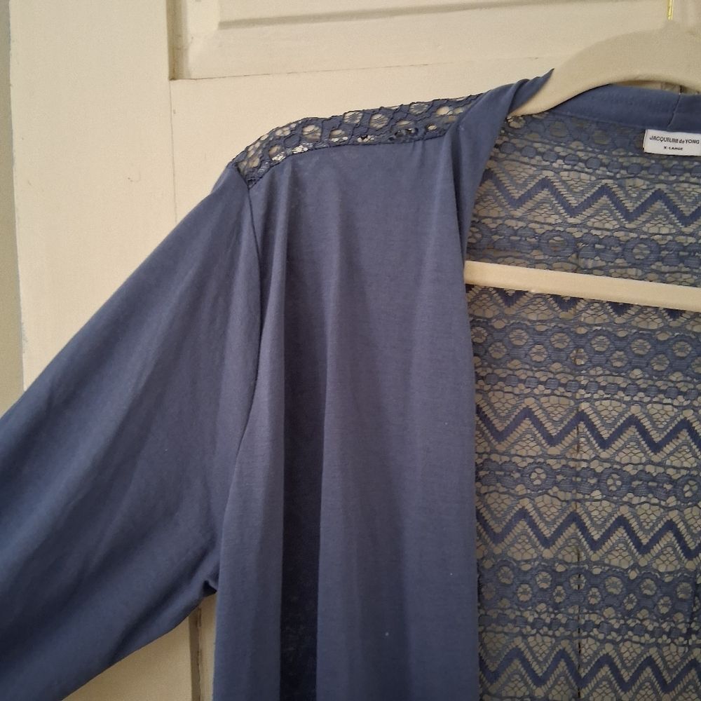 Jacqueline de Yong JDY Cornflower Blue Lace Open-Front Cardigan - Picture 4 of 16